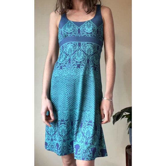 Prana Holly Tank Dress in blue Paisley cut out back size small - Picture 1 of 4